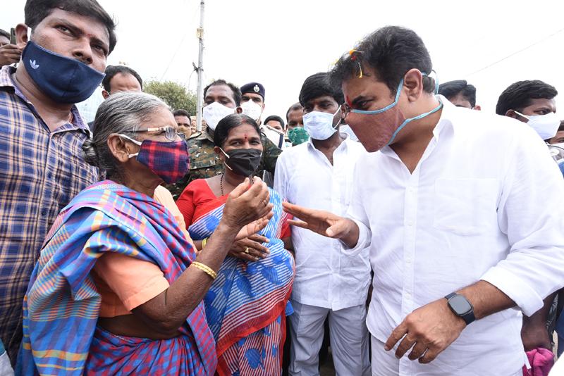 పల్లె, పట్నం పచ్చల హారం