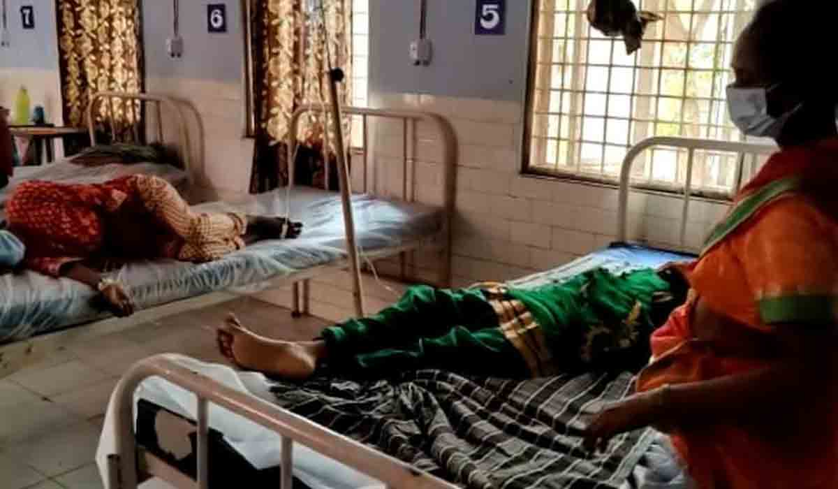 15 నెల‌లుగా ఒకే గ‌దిలో ముగ్గురు మ‌హిళ‌లు.. ఎందుకంటే?