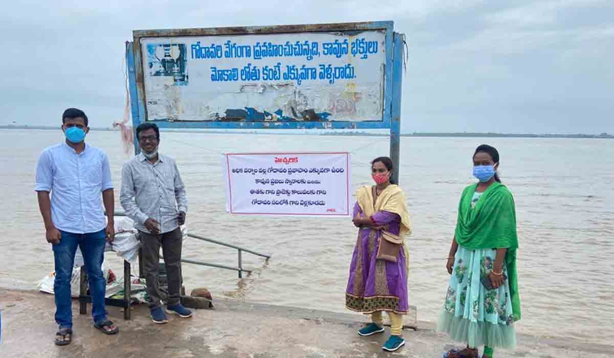 కాళేశ్వరం వద్ద ఉధృతంగా గోదావరి.. మొదటి ప్రమాద హెచ్చరిక జారీ