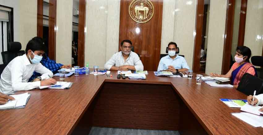 అనుమతి లేని నిర్మాణాలపై కఠిన చర్యలు