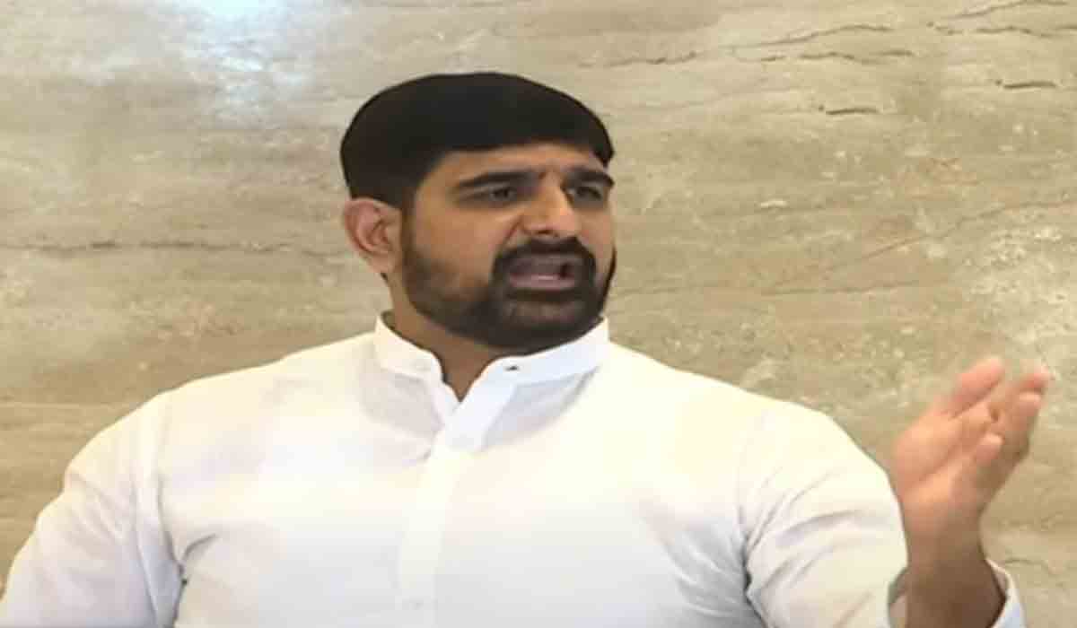 కాంగ్రెస్‌ పార్టీకి రేవంత్‌రెడ్డి ఇంకొక ముమైత్‌ఖాన్‌ : కౌశిక్‌రెడ్డి