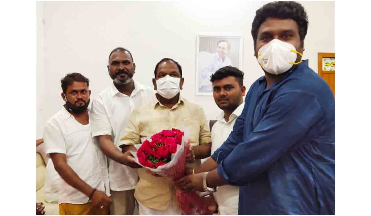 దళిత బంధుతో సాధికారత సాధ్యం : టీఆర్ఎస్ ఖతర్