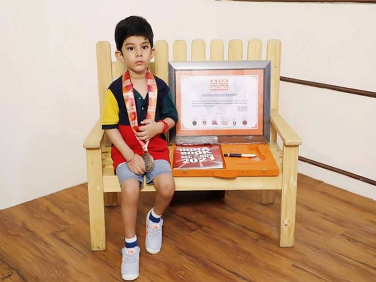 ఈ బుడతడు మామూలోడు కాదు !.. మూడున్నరేళ్లకే అంతర్జాతీయ బుక్‌ ఆఫ్‌ రికార్డ్స్‌లో చోటు