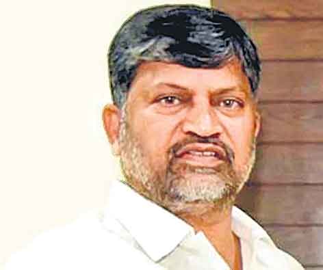 సీఎం కేసీఆర్‌ సమక్షంలో