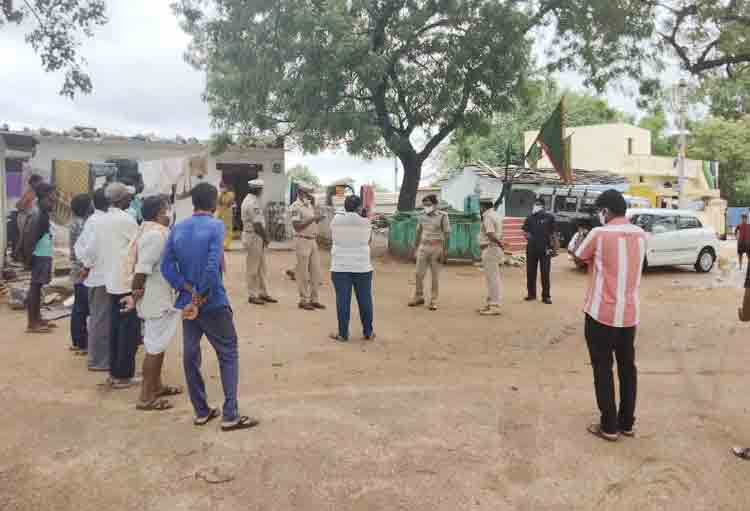 ప్రజలు అప్రమత్తంగా ఉండాలి