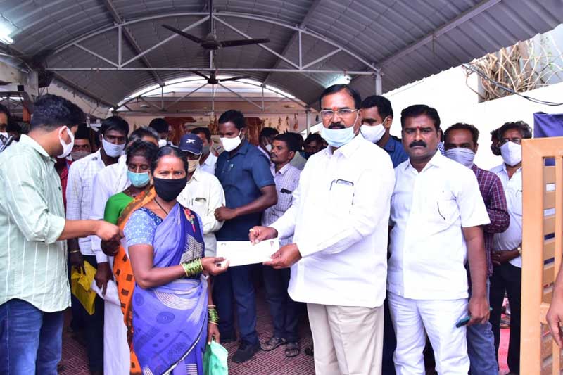 ఆత్మహత్య పరిష్కారం కాదు