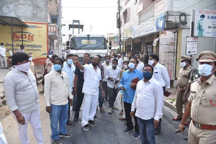 సుందర పట్టణంగా తీర్చిదిద్దుతాం