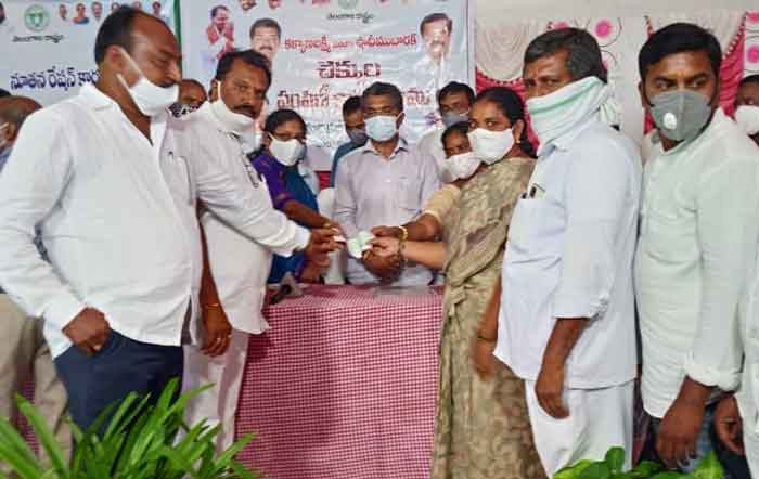 ప్రభుత్వ పథకాలపై నిర్లక్ష్యం తగదు