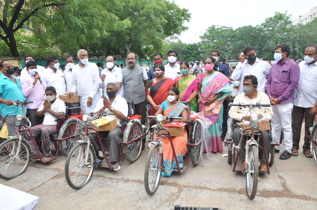 దివ్యాంగుల సంక్షేమానికి పెద్దపీట