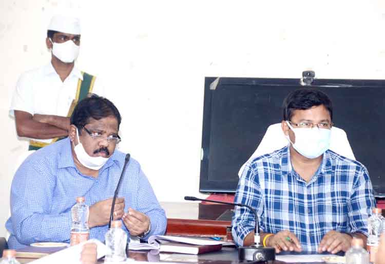 పరిశ్రమల దరఖాస్తులకు అనుమతులివ్వండి