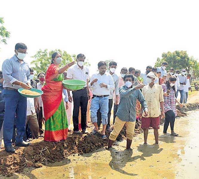 రైతు బాగుంటేనే దేశం సుభిక్షం