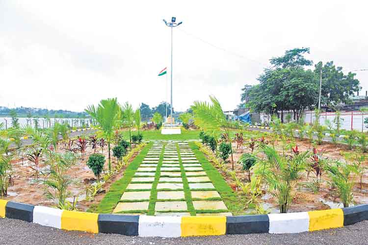 ప్రగతి ఘనం గడ్డపోతారం..