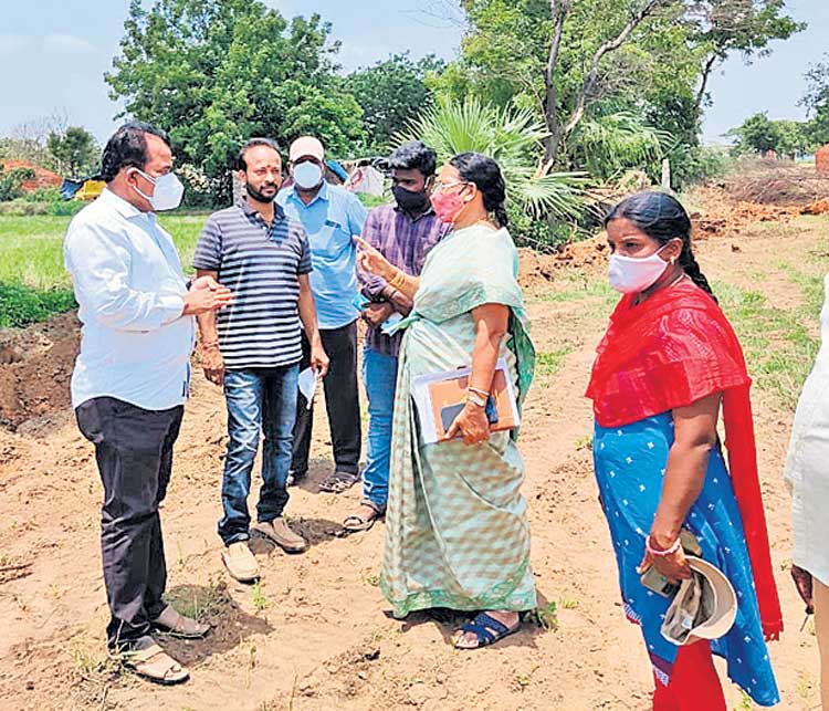 ప్రగతితో సుందరంగా గ్రామాలు