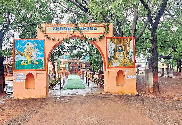 గురుపౌర్ణమికి దత్తగిరి ఆశ్రమం ముస్తాబు