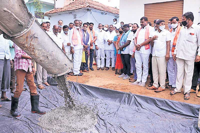 గ్రామాలను అభివృద్ధి చేసుకుందాం