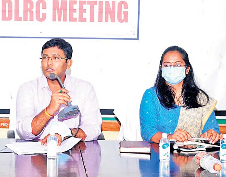 వీధి వ్యాపారులందరికీ రుణాలు