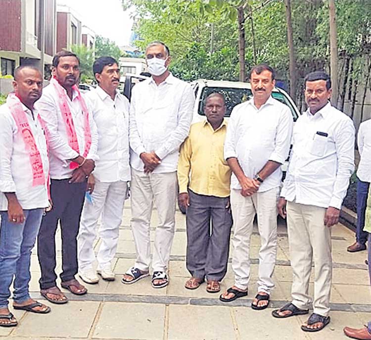 బీజేపీ రాజకీయం నవ్వులపాలు