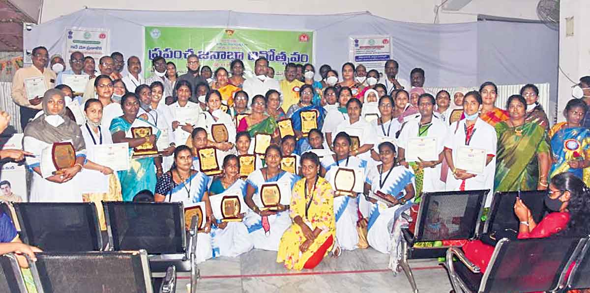 జనాభా పెరుగుదలతోనే పేదరికం