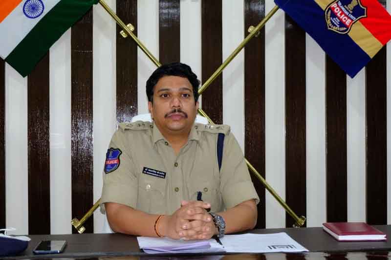 అవసరముంటేనే బయటకు రావాలి