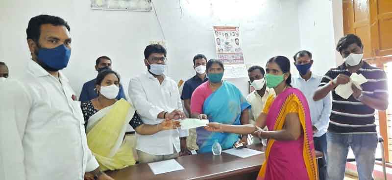 ఆడబిడ్డలకు అండగా కల్యాణలక్ష్మి