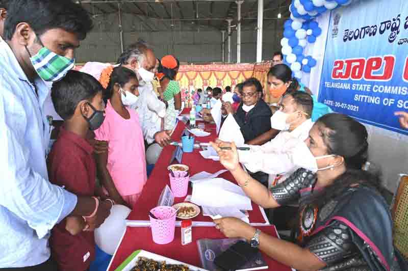 పిల్లల హక్కులను పరిరక్షిద్దాం