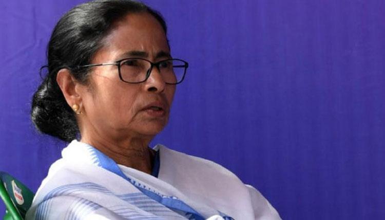 ఛాన్స‌ల‌ర్‌గా మ‌మ‌తా బెన‌ర్జీ… బెంగాల్ అసెంబ్లీలో బిల్లుకు ఆమోదం