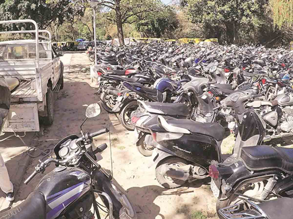 మంచిర్యాలలో కార్డన్‌ సెర్చ్‌.. 54 వాహనాలు సీజ్‌