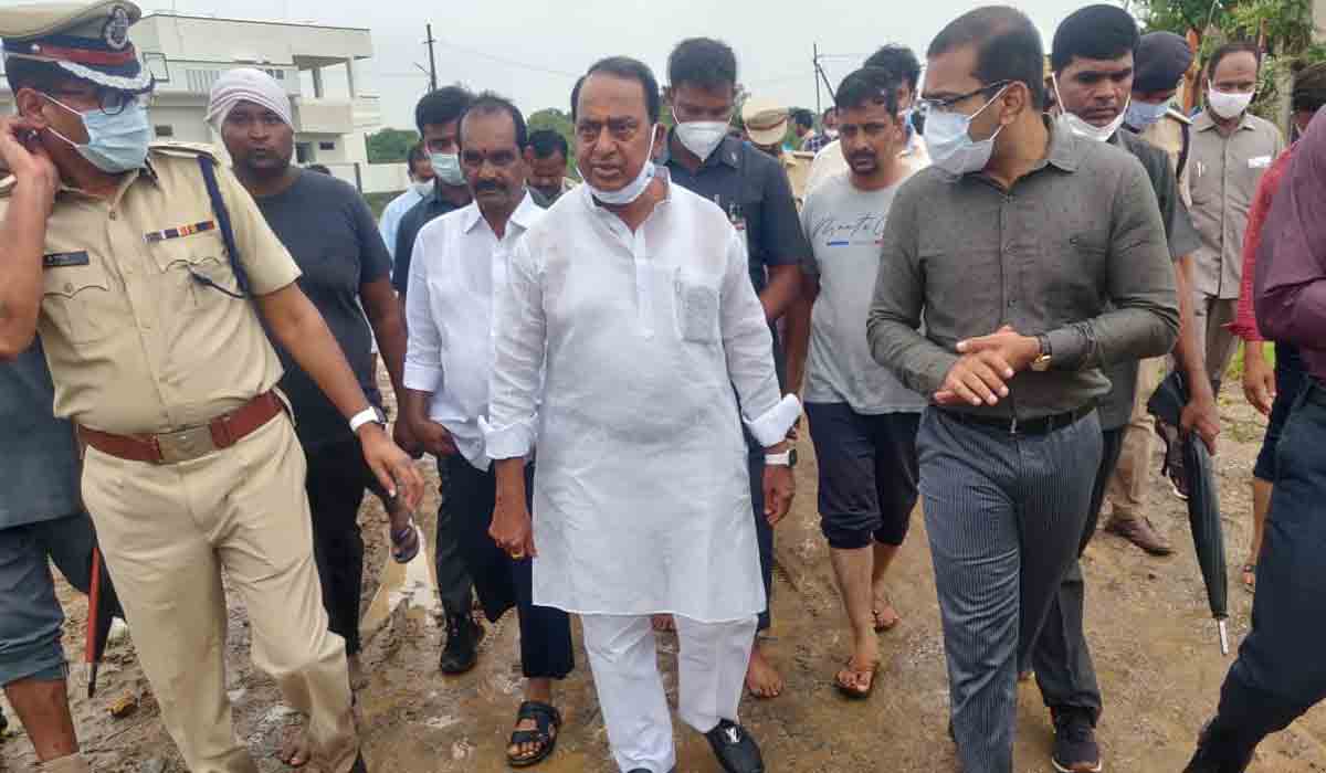 ఆదిలాబాద్‌ జిల్లాలో టీఆర్‌ఎస్‌కు తిరుగులేని ఆదరణ: మంత్రి ఇంద్రకరణ్‌ రెడ్డి