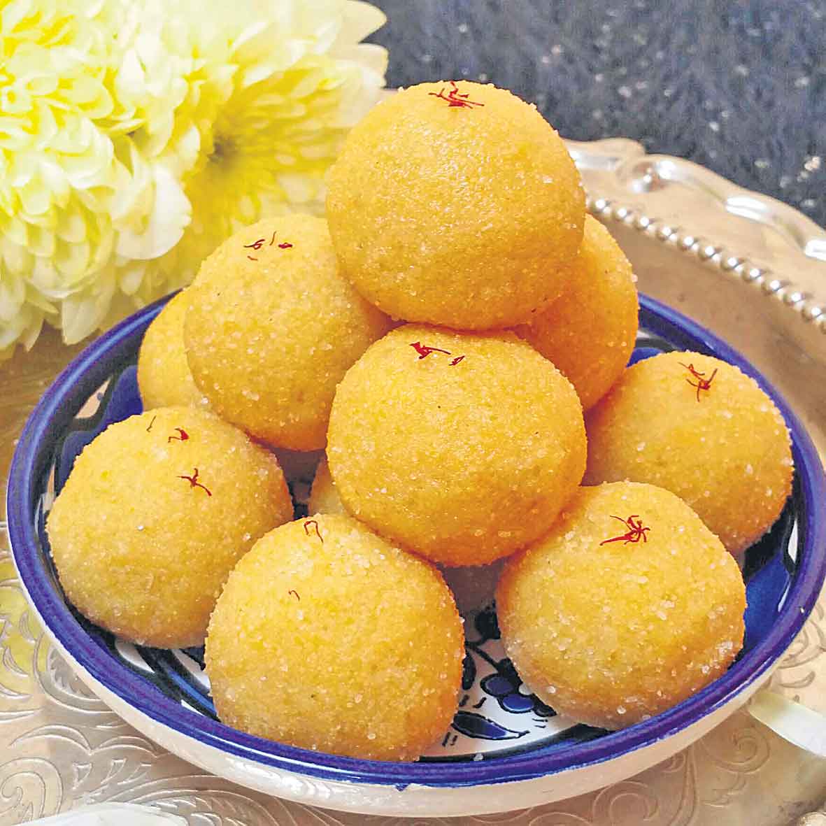 పెసరపప్పు లడ్డు కావలసిన పదార్థాలు