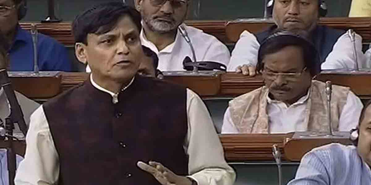 జ‌మ్ముక‌శ్మీర్‌కు స‌రైన స‌మ‌యంలో రాష్ట్ర హోదా:  కేంద్రం