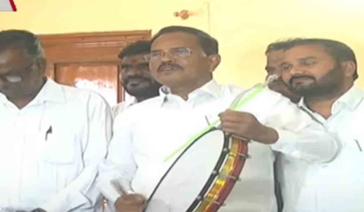 కేసీఆర్ మ‌రో అంబేద్క‌ర్‌గా మిగిలిపోతారు : మోత్కుప‌ల్లి