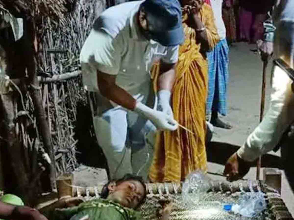 ప్ర‌సాదం తిన్న 170 మందికి అస్వ‌స్థ‌త‌