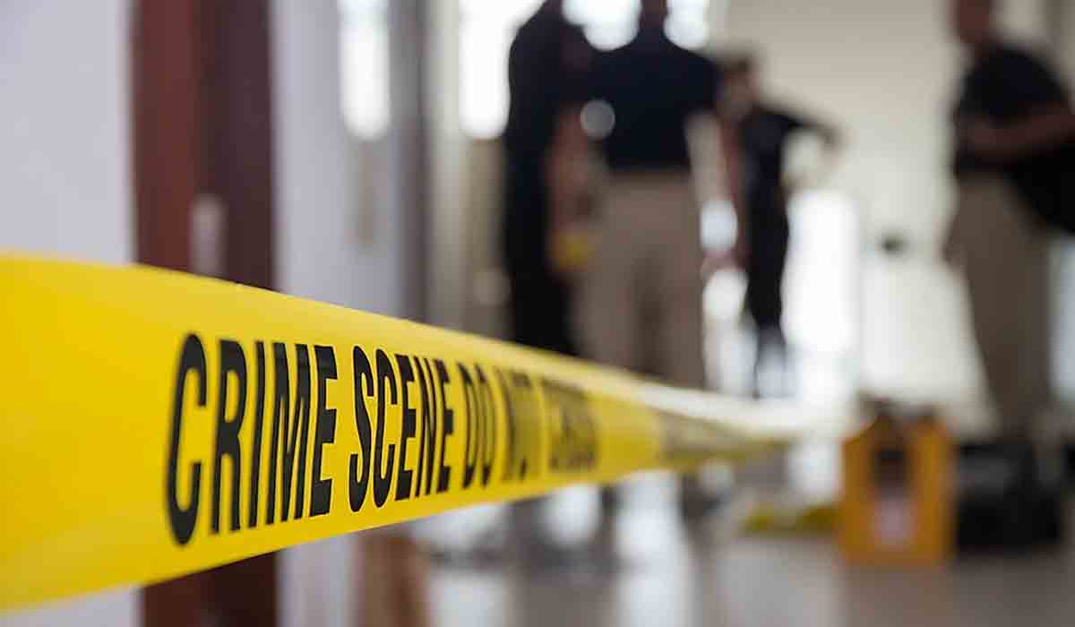 ప్రొఫెసర్ భార్యను హత్య చేసిన కారు డ్రైవర్