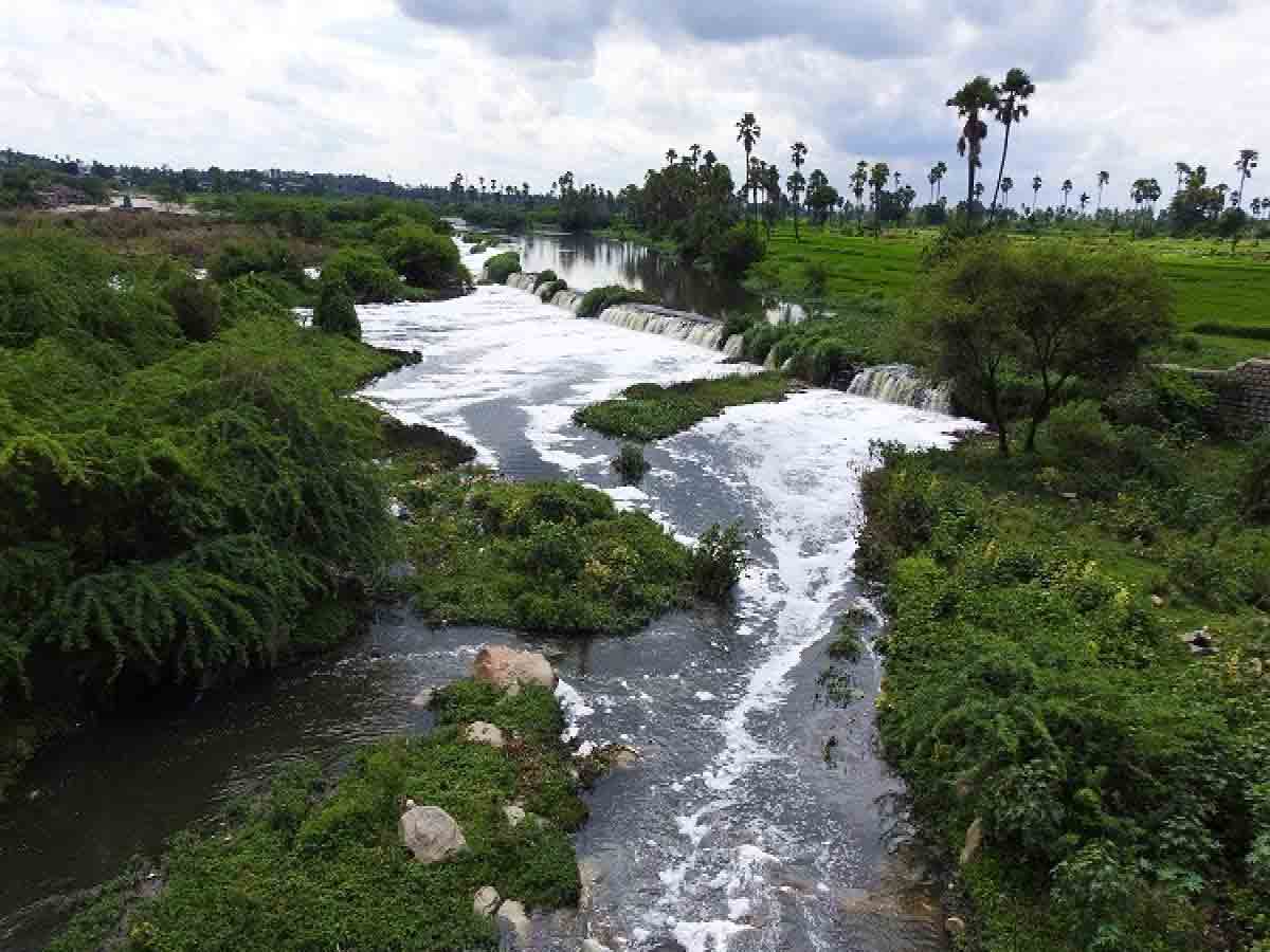 ధర్మారెడ్డి కాల్వకు గండి.. ఉధృతంగా ప్రవహిస్తున్న మూసీ