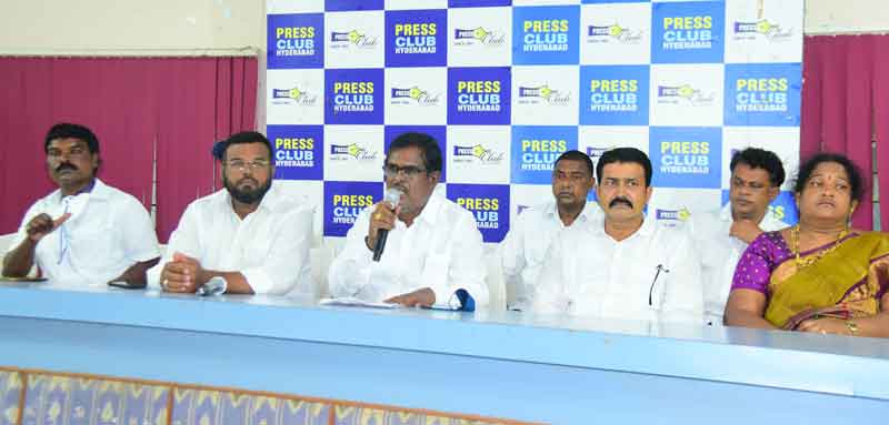 మంత్రి  శ్రీనివాస్గౌడ్పై ఆరోపణలు తగదు