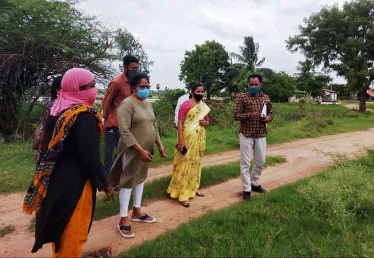 బృహత్‌ పల్లె ప్రకృతి వనం పనులు త్వరగా పూర్తి చేయాలి