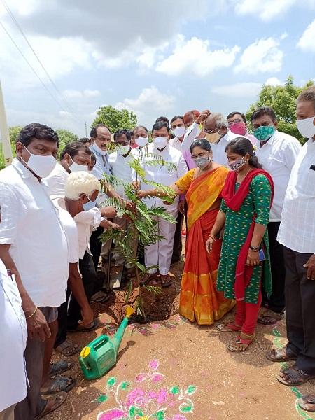 గ్రామాలను పరిశుభ్రంగా ఉంచుకోవాలి