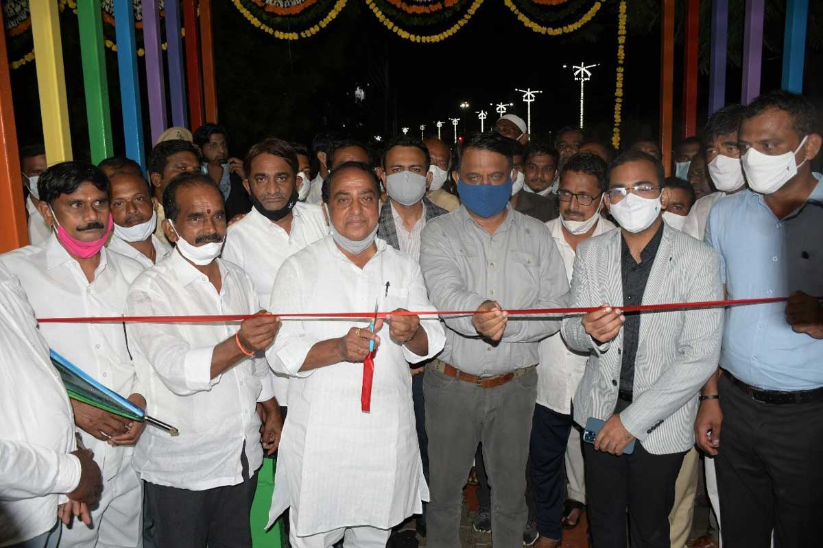 స్వరాష్ట్రంలోనే పట్టణాలకు మహర్దశ