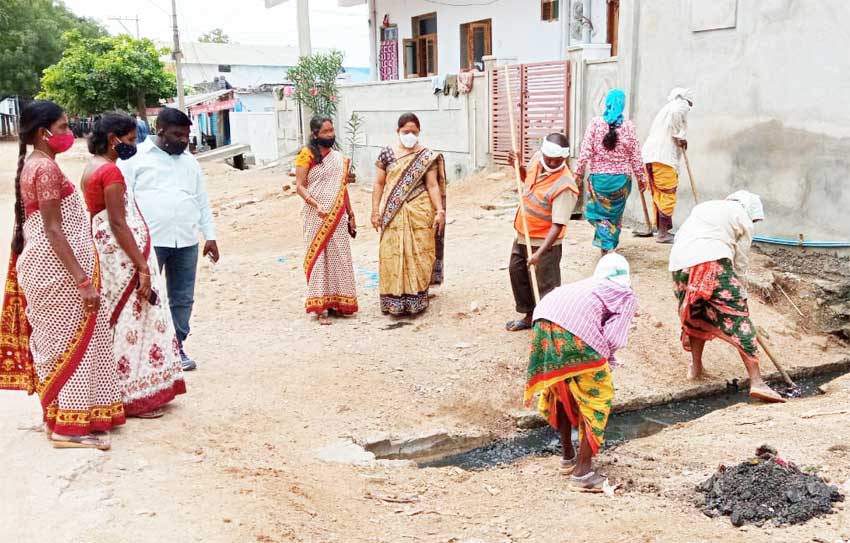 అట్టహాసంగా పల్లె, పట్టణ ప్రగతి