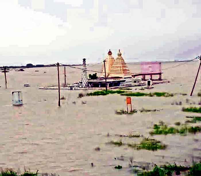 గోదావరి పరీవాహక ప్రాంతాల్లో హైఅలర్ట్‌