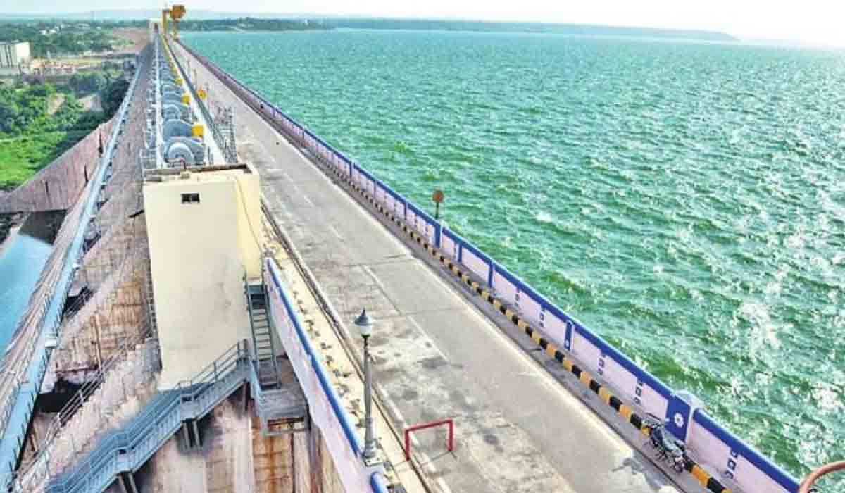 నాగార్జున సాగర్కు స్వల్ప వరద