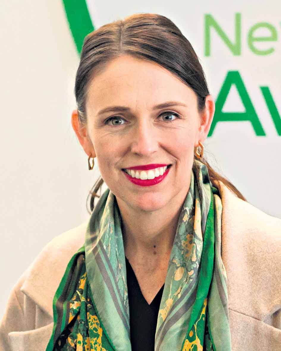 మలుపులూ మెరుపులూ!