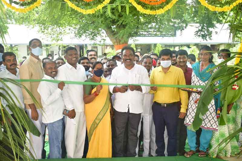 అన్నదాతలకు అండగా సర్కారు