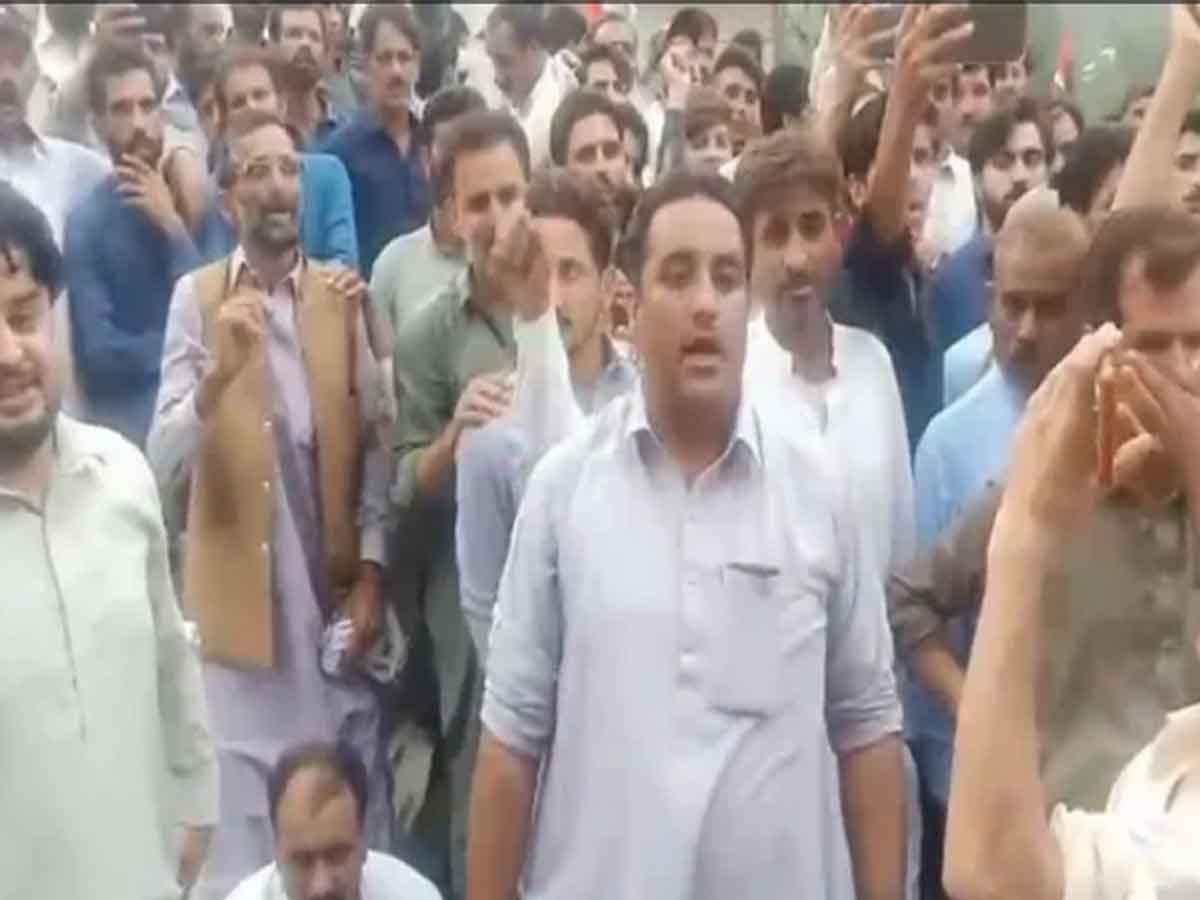 పీవోకే ఎన్నికల్లో రిగ్గింగ్‌.. పాక్‌ ఆర్మీకి వ్యతిరేకంగా నిరసనలు