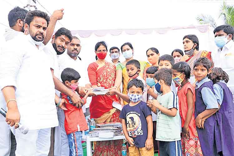 తండాలను పంచాయతీలుగా చేసిన ఘనత సీఎం కేసీఆర్‌దే