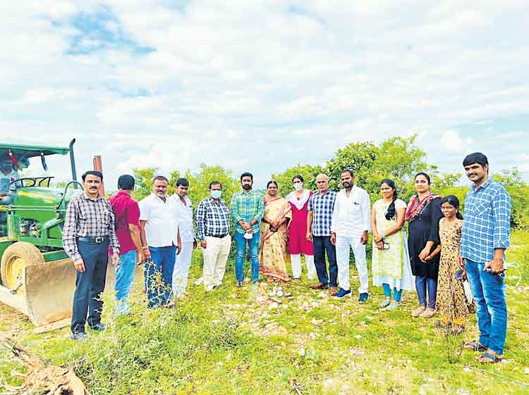 ఐదెకరాల్లో బృహత్‌ వనం