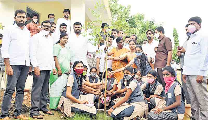 యువతరానికి ఆదర్శం మంత్రి కేటీఆర్‌