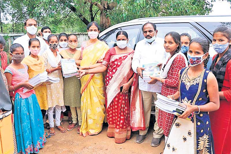 ప్రజల భాగస్వామ్యంతోనే అభివృద్ధి సాధ్యం