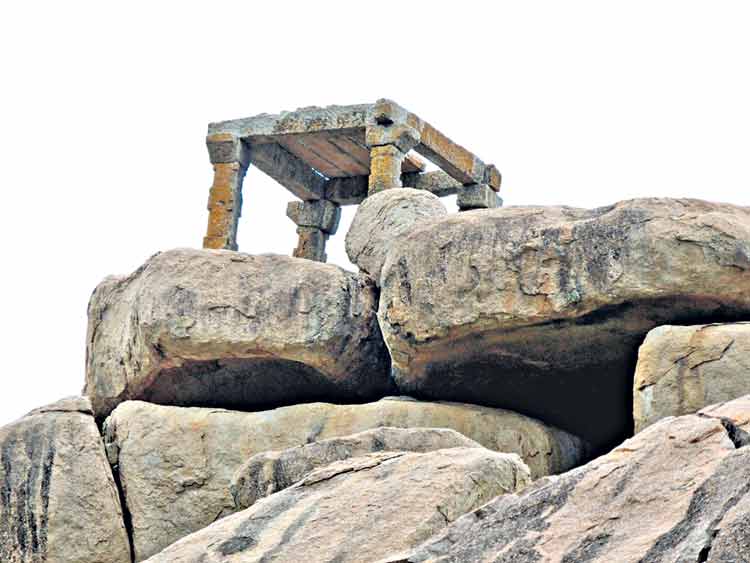 రాచకొండలో వెలుగు జూసిన