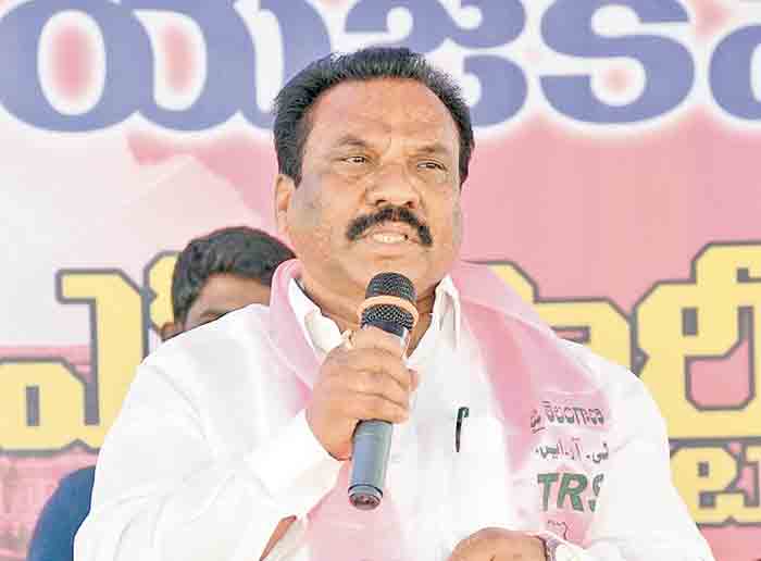 జిల్లా అభివృద్ధిపై మంత్రి కేటీఆర్‌కు ప్రత్యేక దృష్టి